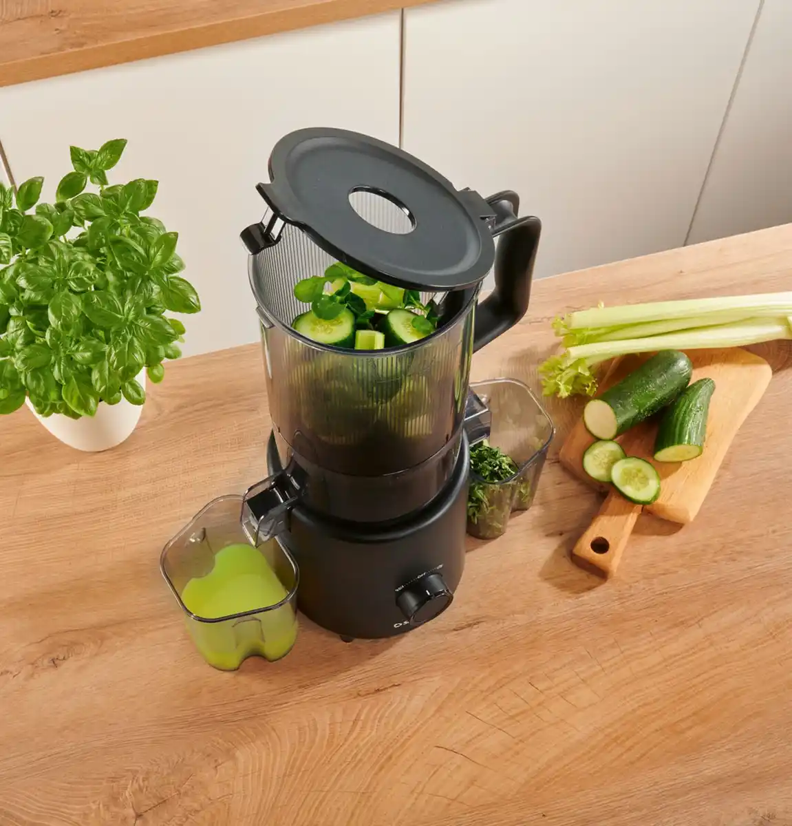 Bild 2 von SILVERCREST® Slow-Juicer »SSJBM 400«