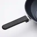 Bild 2 von MIDDAGSMAT Wok, Antihaftbeschichtung/Edelstahl, 28 cm