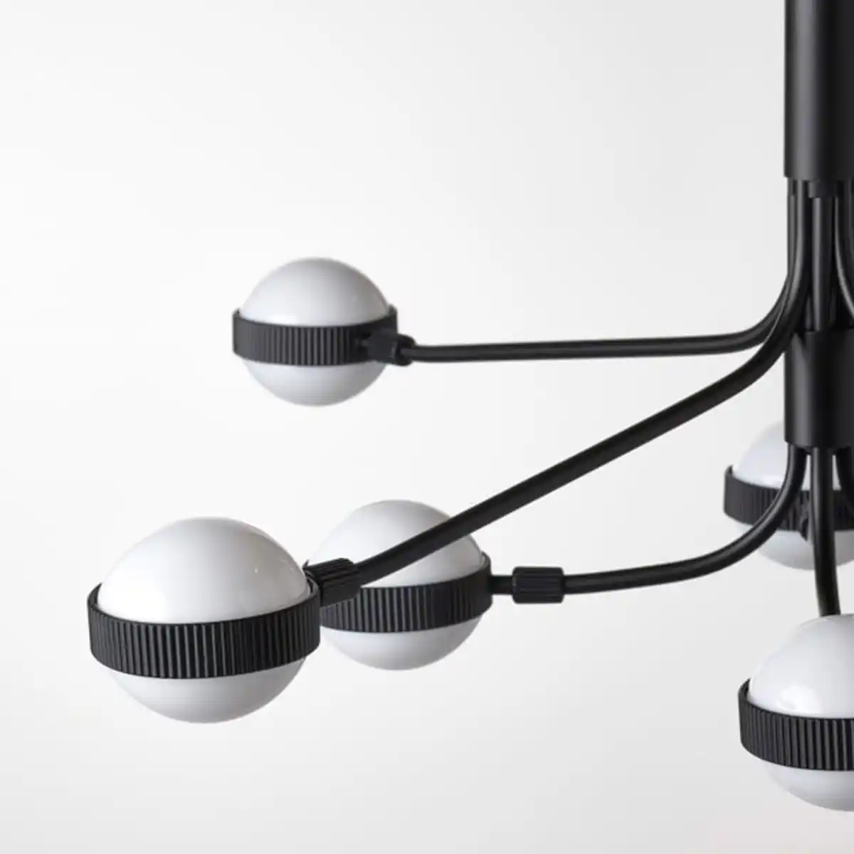Bild 4 von STORSLINGA Kronleuchter 8-armig, LED, schwarz/weiß, 70 cm