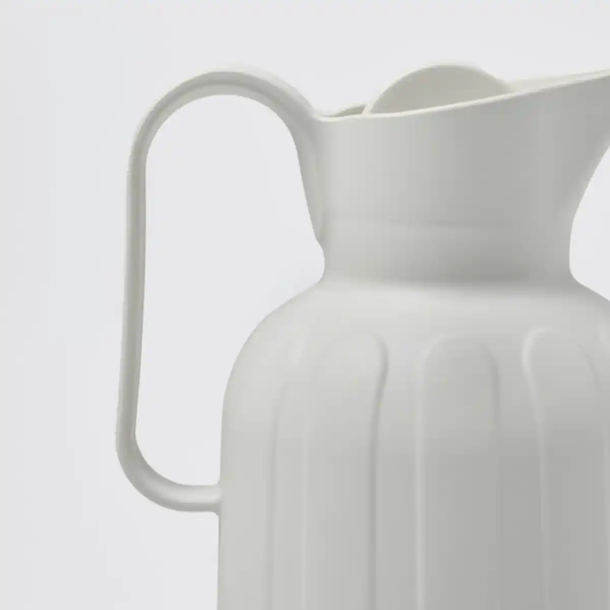 Bild 2 von TAGGÖGA Isolierkanne, elfenbeinweiß, 1.6 l