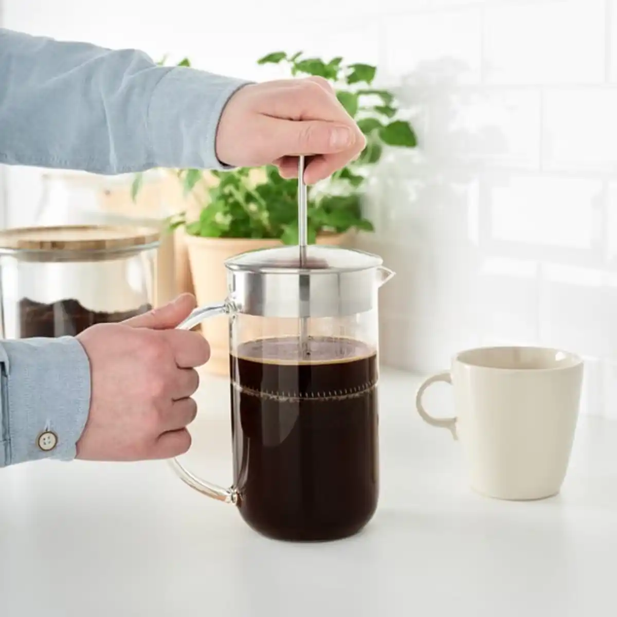 Bild 2 von IKEA 365+ Kaffee-/Teezubereiter, Klarglas/Edelstahl, 1 l