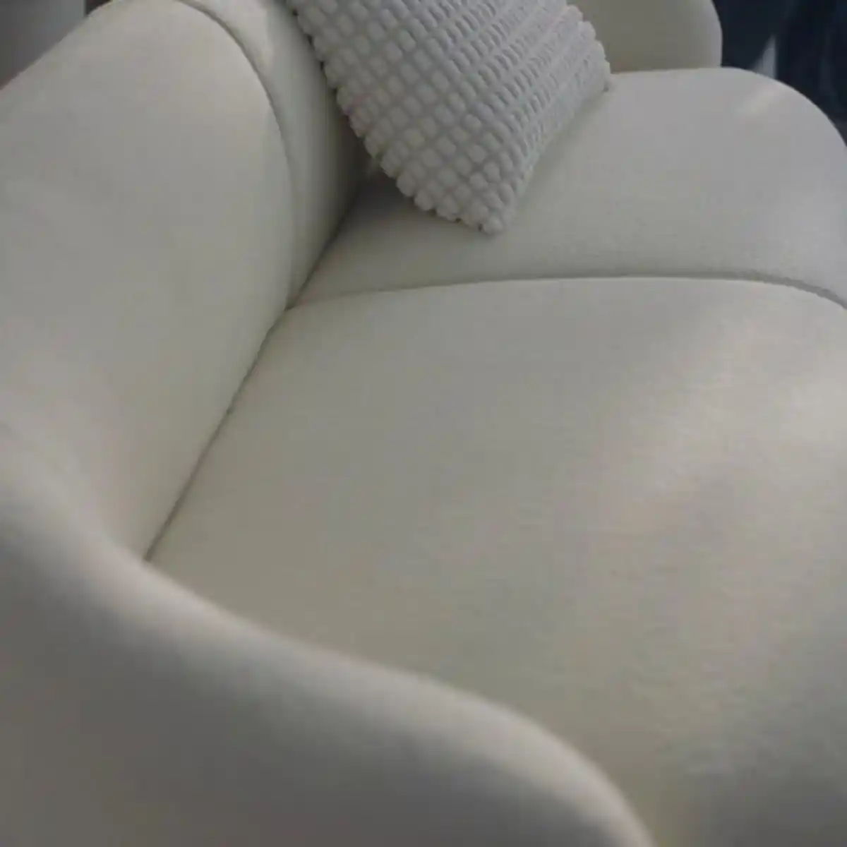 Bild 2 von LILLESÄTER Pouf, Axvall elfenbeinweiß