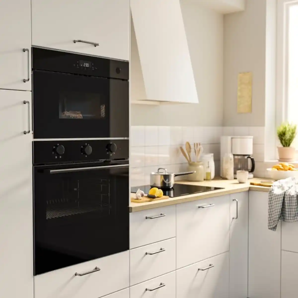 Bild 2 von SPJUTBO Einbaumikrowelle, IKEA 300 schwarz