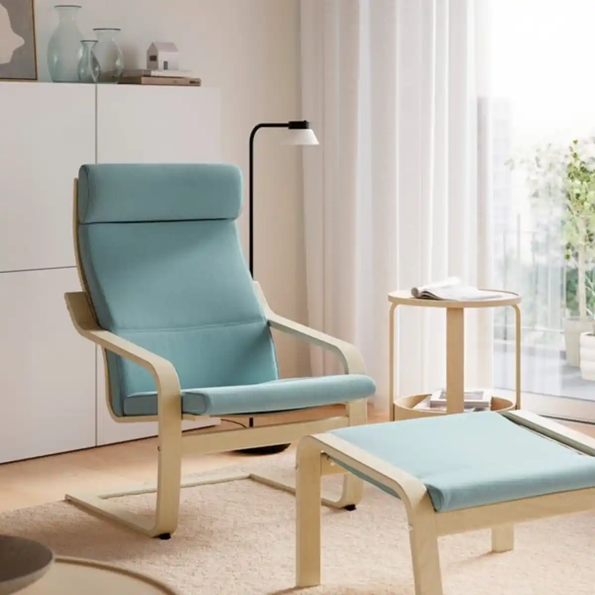 Bild 3 von POÄNG Sessel und Hocker, Birkenfurnier/Kelinge graublau