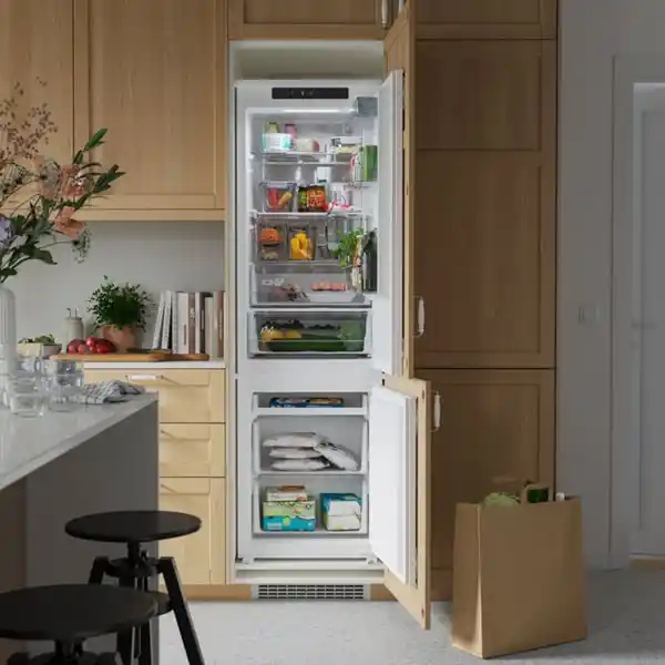 Bild 2 von ÖVERNÄS Kühl-/Gefrierschrank, IKEA 700 integriert, 193/74 l