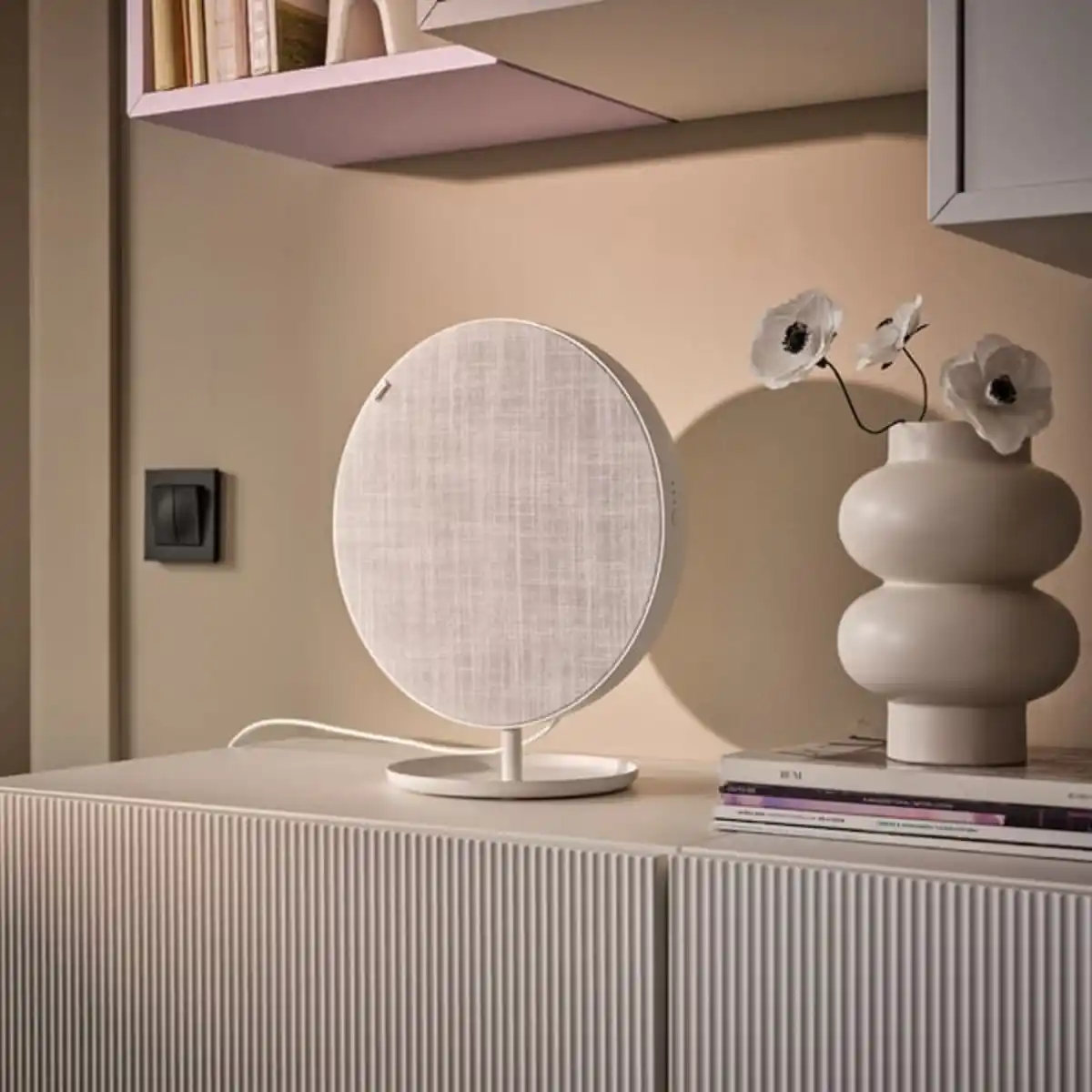 Bild 3 von SOLSKYDD Bluetooth-Lautsprecher, weiß, 29 cm